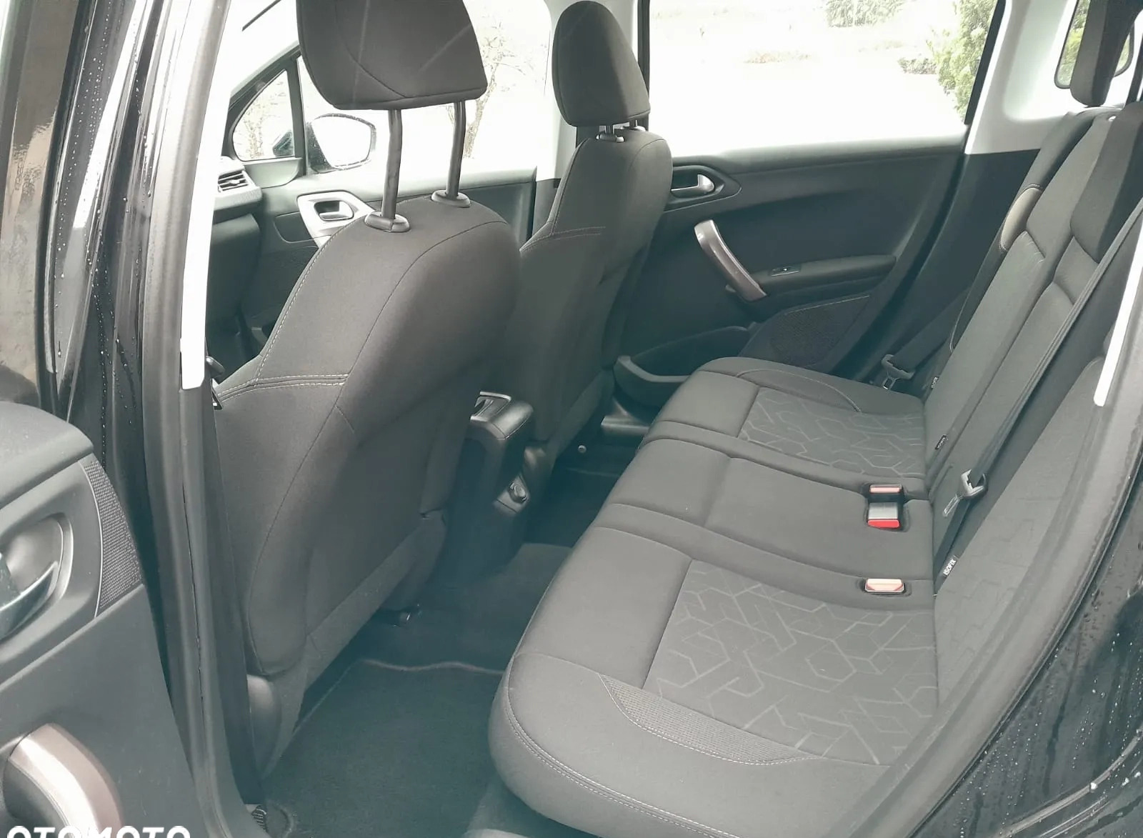 Peugeot 2008 cena 33700 przebieg: 96000, rok produkcji 2016 z Opoczno małe 106